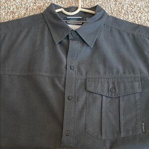 Columbia Gray Casual Button Down Shirt with Textured Fabric